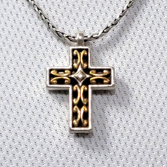 BRIGHTON RETIRED SEVILLE CROSS PENDENT NECKLACE NWOT - Picture 3 of 5